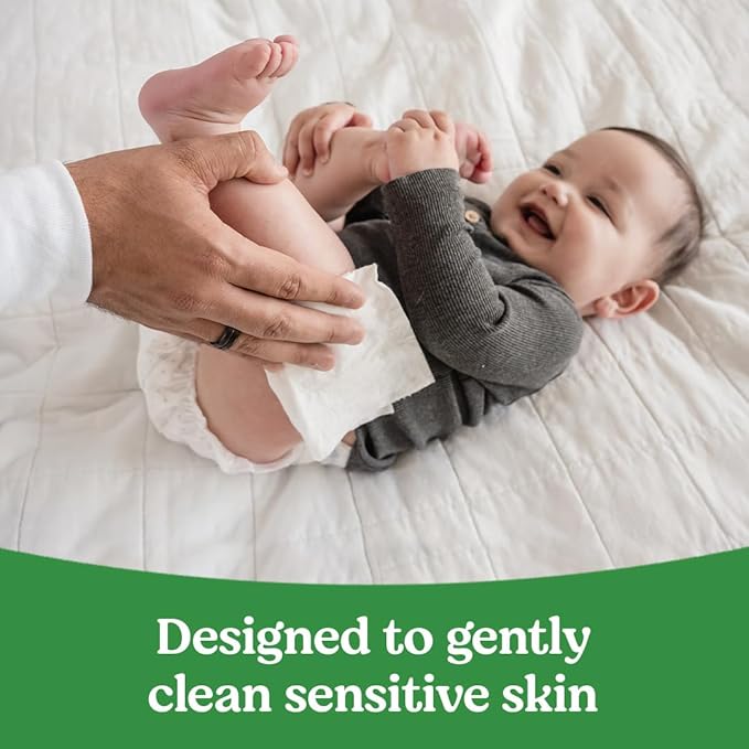 Huggies Natural Care Sensitive Baby Wipes, Unscented, Hypoallergenic, 99% Purified Water, 1 Flip-Top Pack (56 Wipes Total)